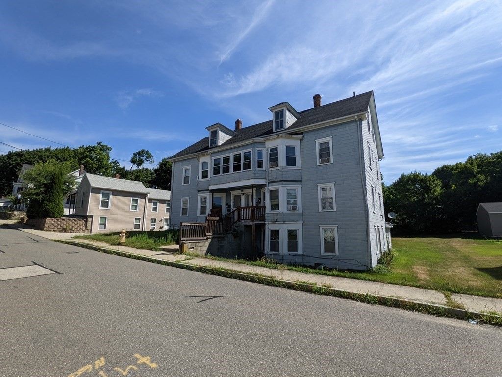 Exterior, Facade, Georgian