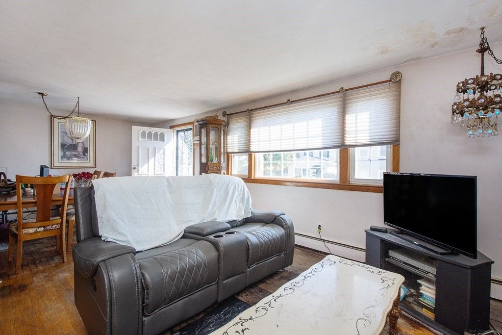 Dining room, Interior, Living room, Pendant Lights, Wood Texture Flooring