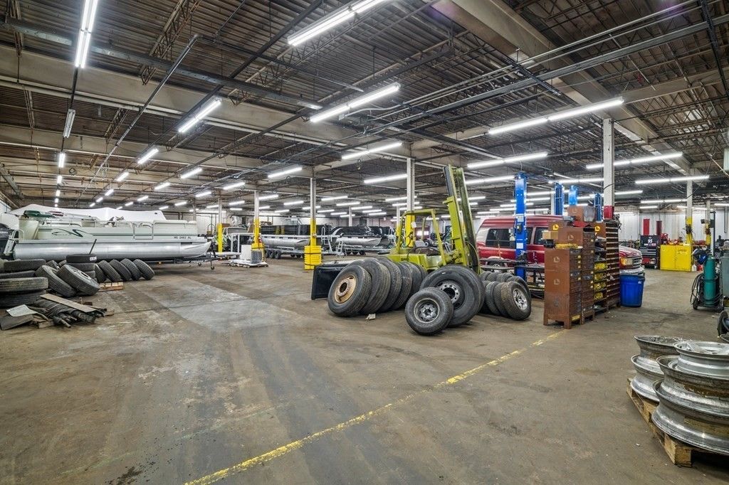 Fitness Equipment, Interior