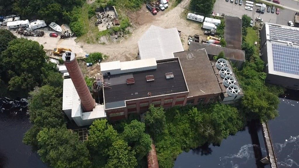 Exterior, Drone