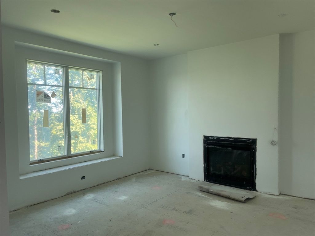 Empty room, Fireplace, Interior, Recessed Lighting