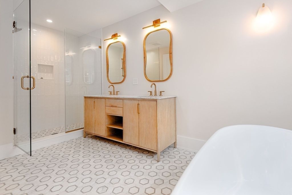 Bathroom, Dual Sink Vanities, Free Standing Baths, Glass Shower, Interior, Recessed Lighting