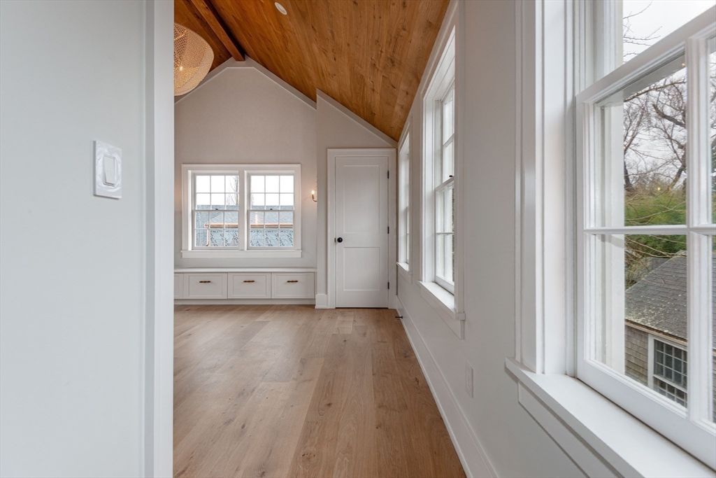 Empty room, Interior, Wooden Ceilings, Wood Texture Flooring