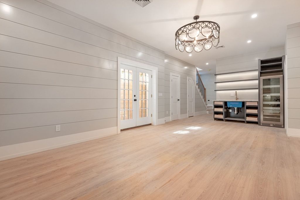 Chandelier, Empty room, Interior, Recessed Lighting, Wood Texture Flooring
