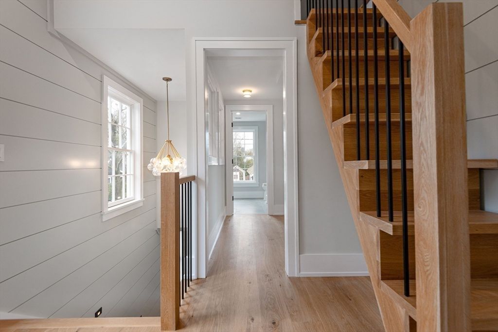 Interior, Pendant Lights, Wood Texture Flooring