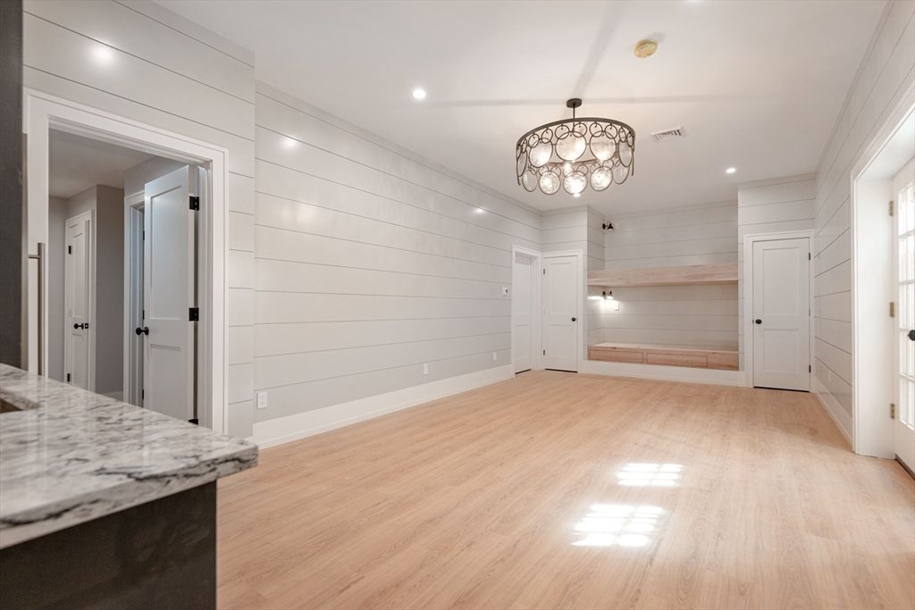 Empty room, Interior, Recessed Lighting, Wood Texture Flooring