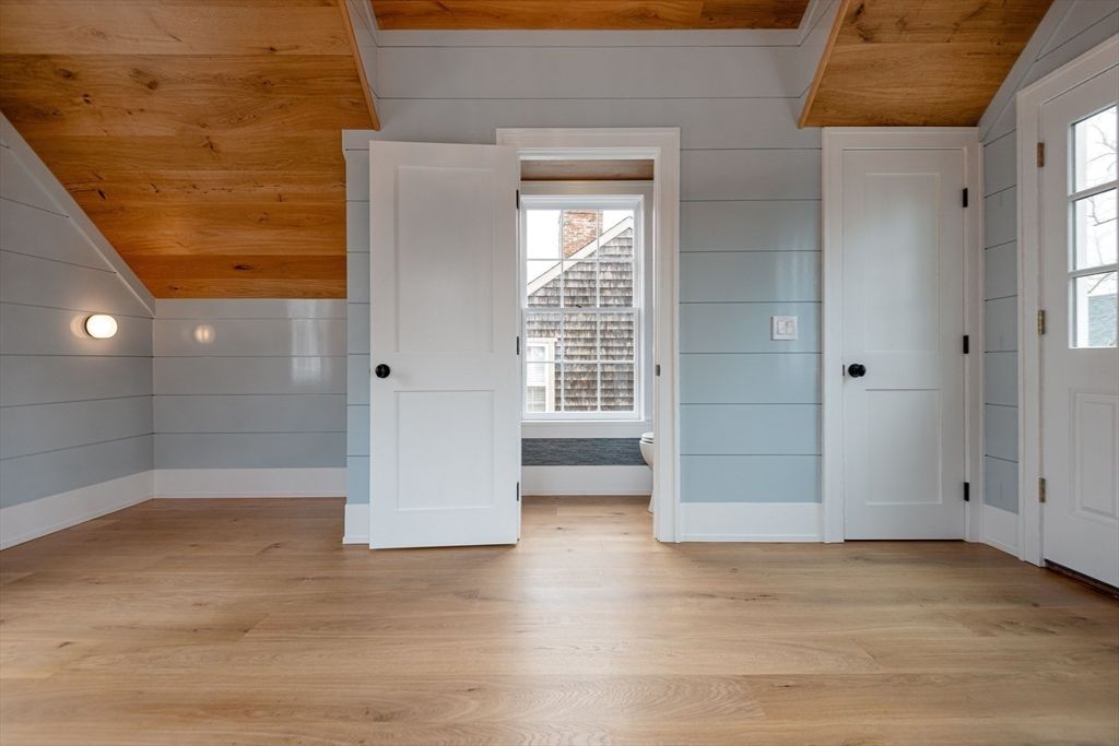 Empty room, Interior, Wooden Ceilings, Wood Texture Flooring