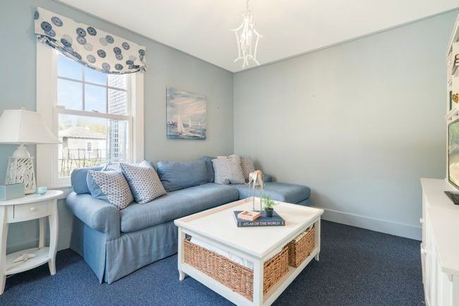 Interior, Living room, Pendant Lights