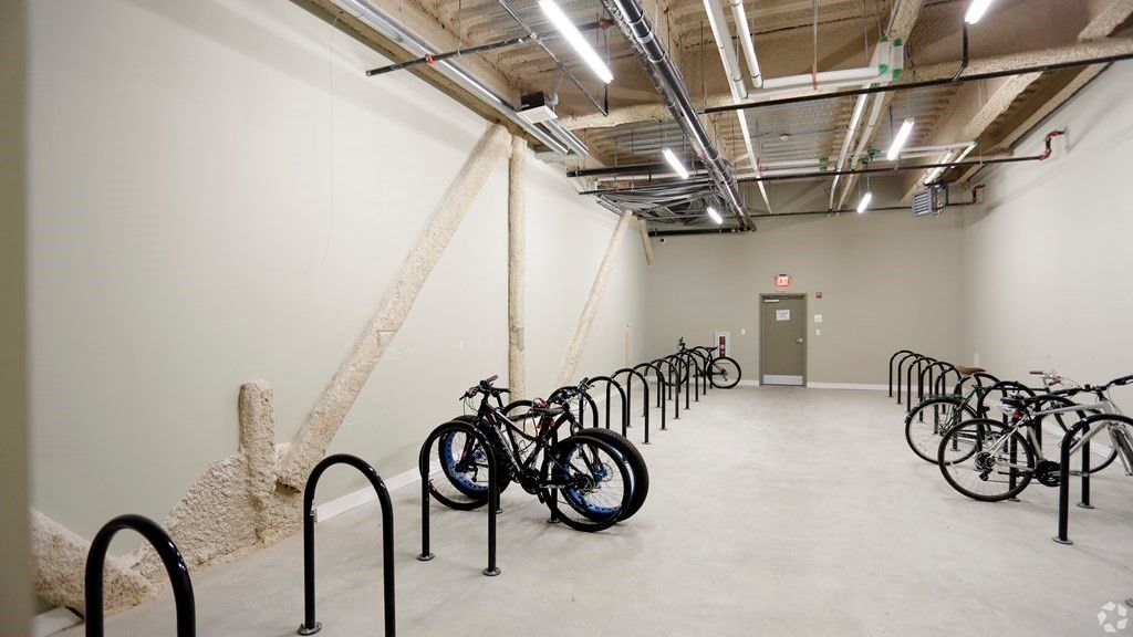 Garage, Interior