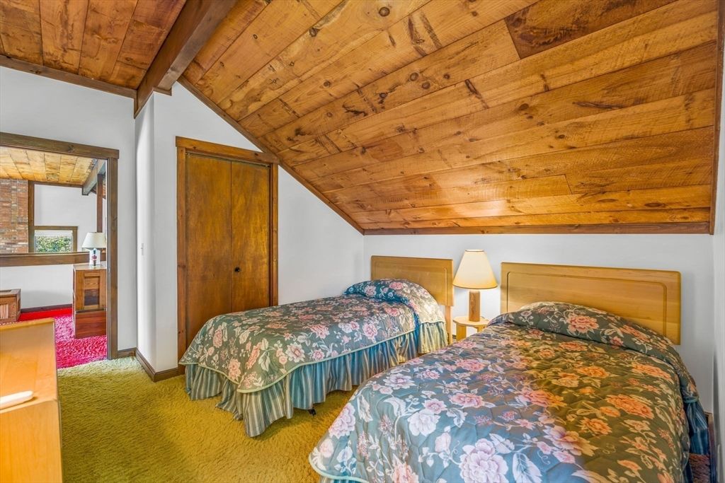 Bedroom, Interior, Wooden Beams, Wooden Ceilings