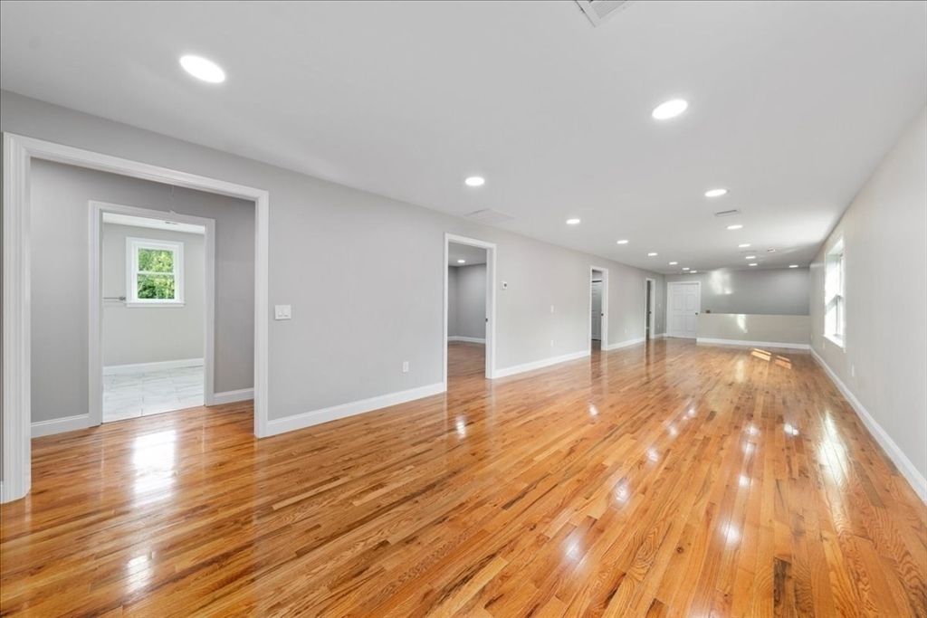 Empty room, Interior, Marble, Recessed Lighting, Wood Texture Flooring