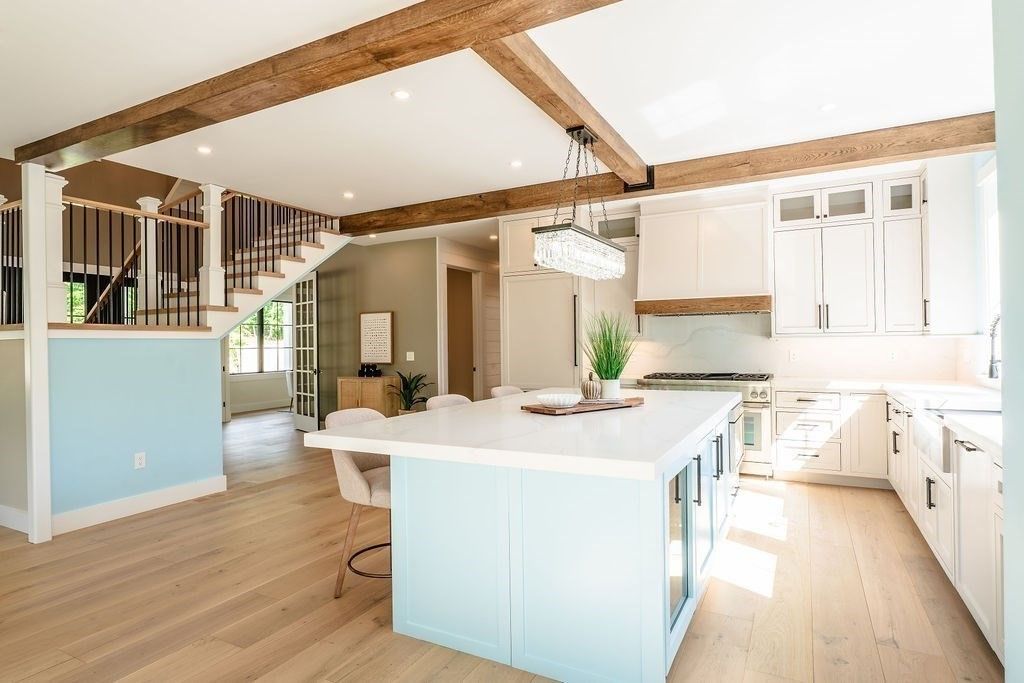Chandelier, Interior, Kitchen, Recessed Lighting, Wooden Beams, Wood Texture Flooring