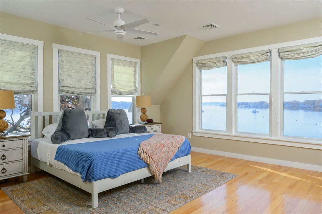 Bedroom, Interior, Water, Wood Texture Flooring