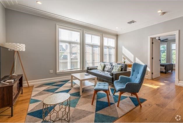 Interior, Living room, Recessed Lighting, Wood Texture Flooring