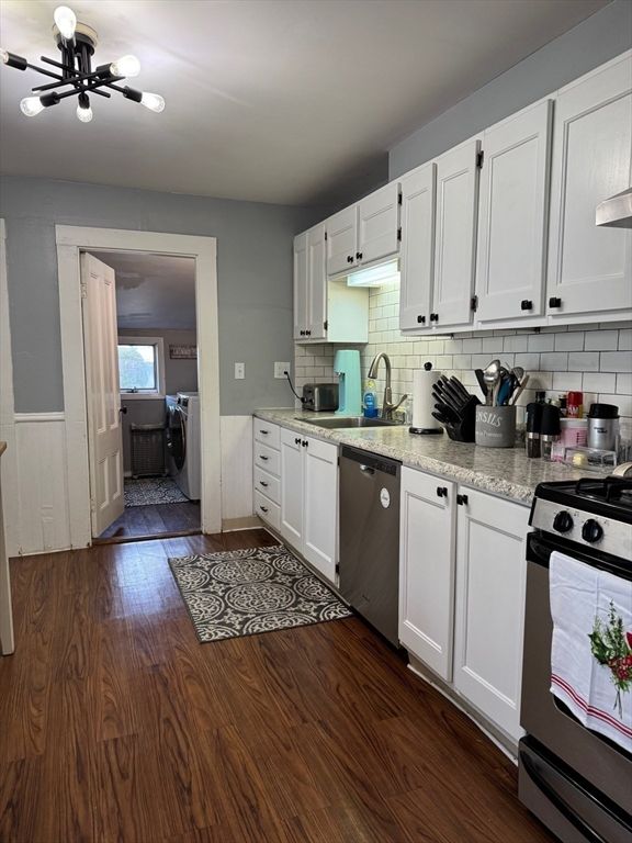 Interior, Kitchen, Pendant Lights, Wood Texture Flooring