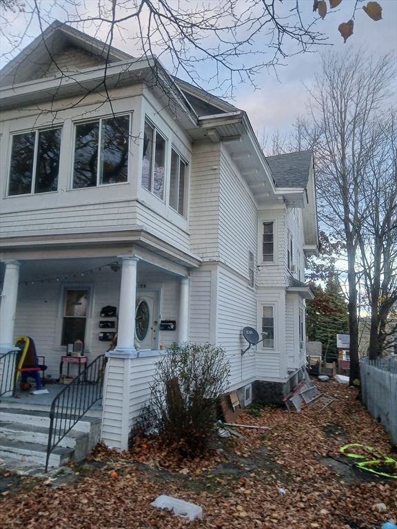 Exterior, Facade, Queen Anne Victorian