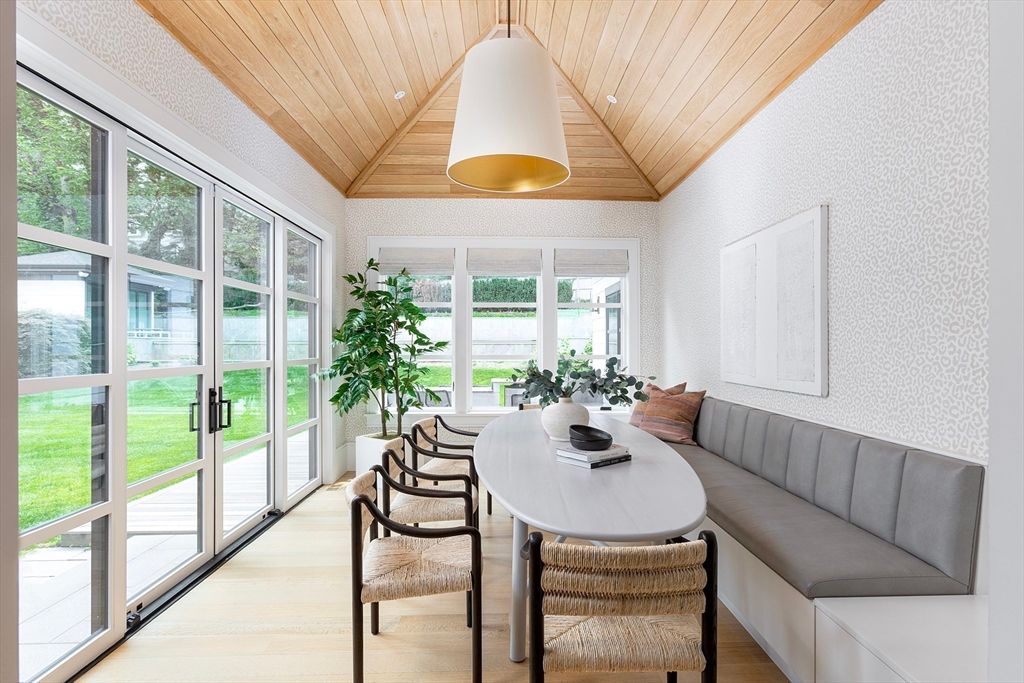 Dining room, Interior, Sun Room, Wooden Ceilings, Wood Texture Flooring