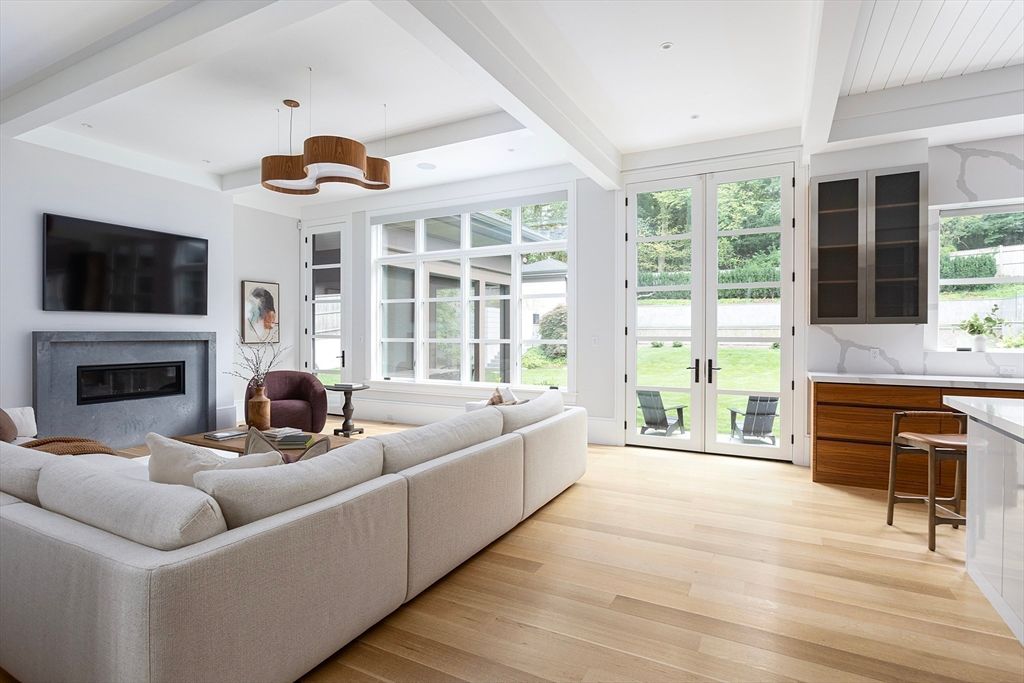 Fireplace, Interior, Living room, Pendant Lights, Recessed Lighting, Wood Texture Flooring