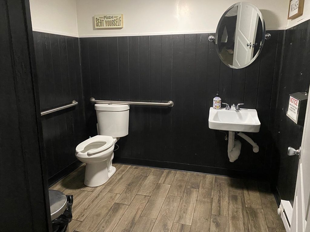 Bathroom, Interior, Wood Texture Flooring