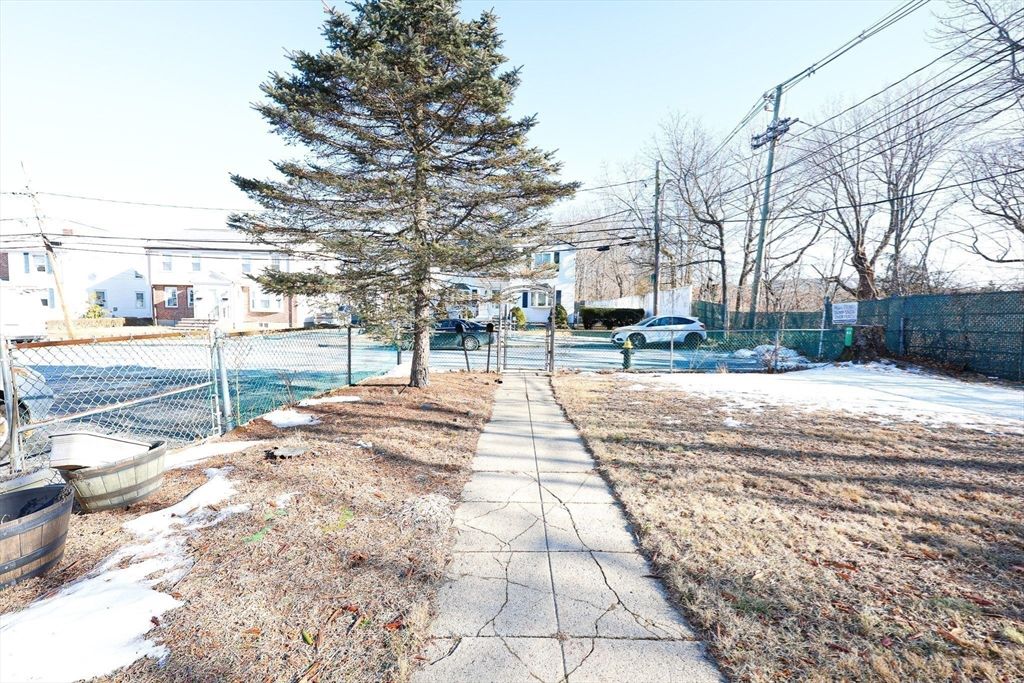 Exterior, Tennis Courts