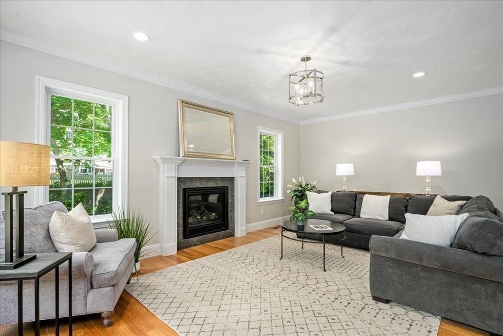 Fireplace, Interior, Living room, Pendant Lights, Recessed Lighting, Wood Texture Flooring