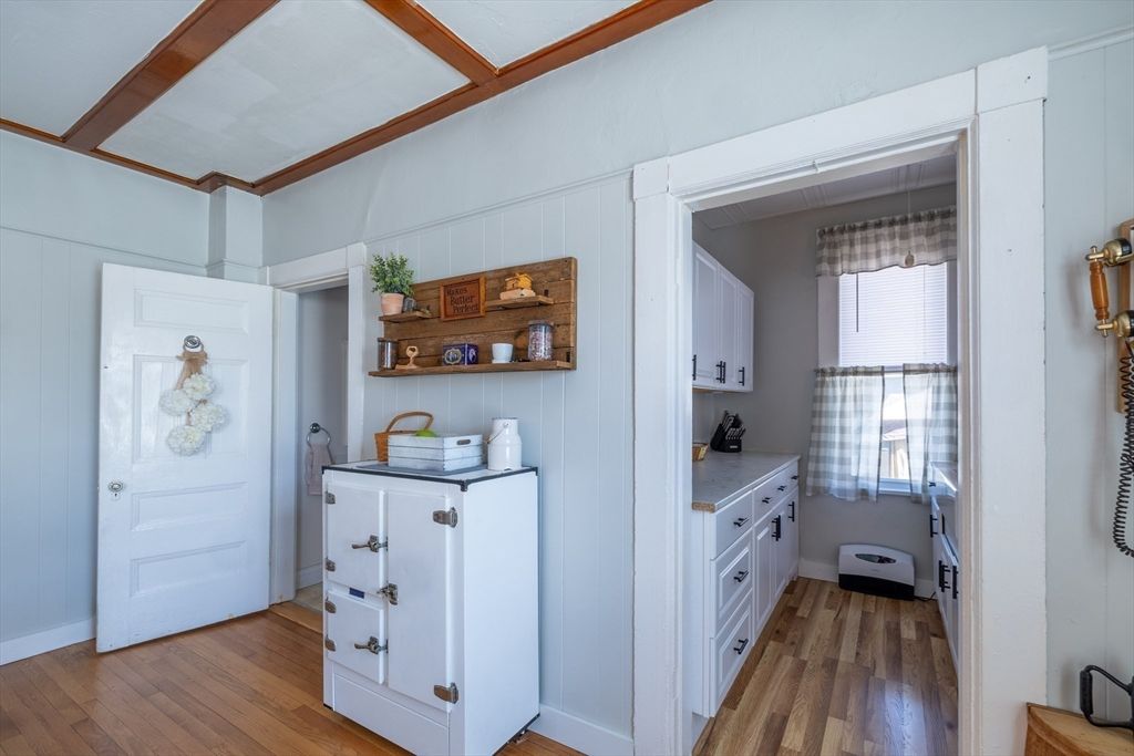 Interior, Wooden Beams, Wood Texture Flooring