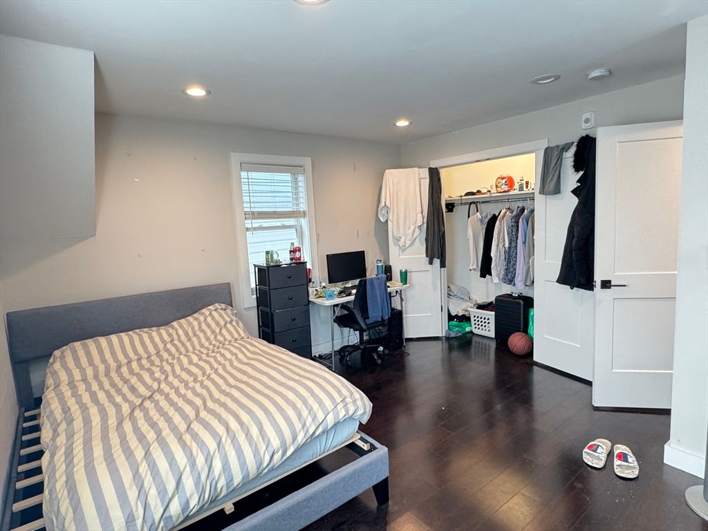 Bedroom, Home Office, Interior, Recessed Lighting, Wood Texture Flooring