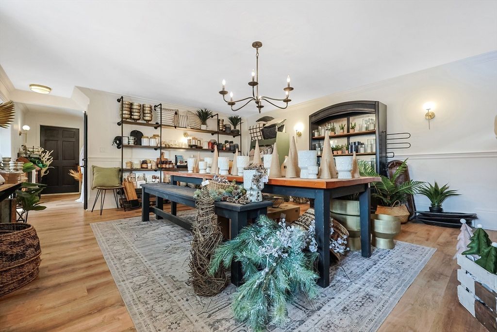 Chandelier, Dining room, Interior, Wood Texture Flooring