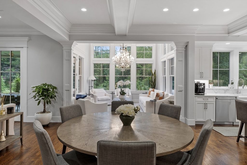 Dining room, Interior, Kitchen, Marble Walls, Pendant Lights, Recessed Lighting, Stainless Steel Appliances, Wood Texture Flooring