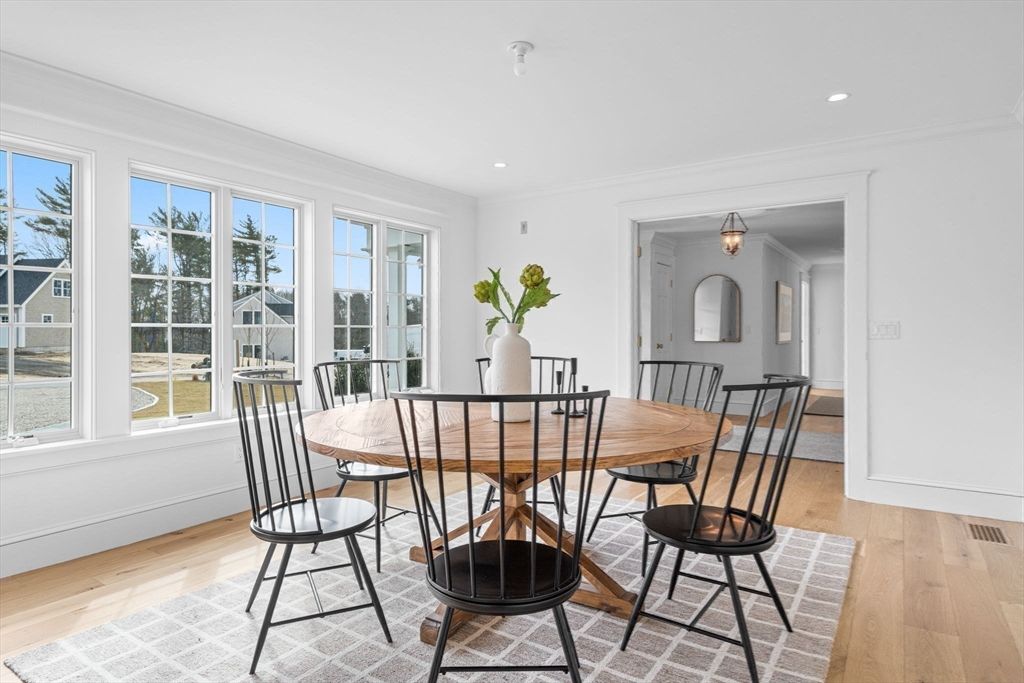 Dining room, Interior, Recessed Lighting, Wood Texture Flooring