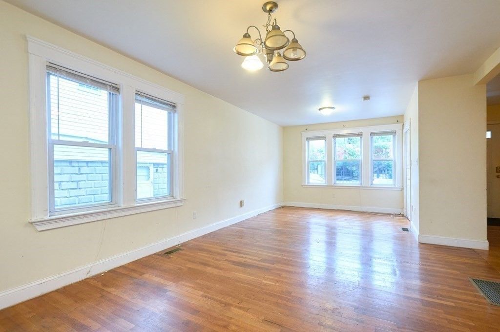 Chandelier, Empty room, Interior, Wood Texture Flooring