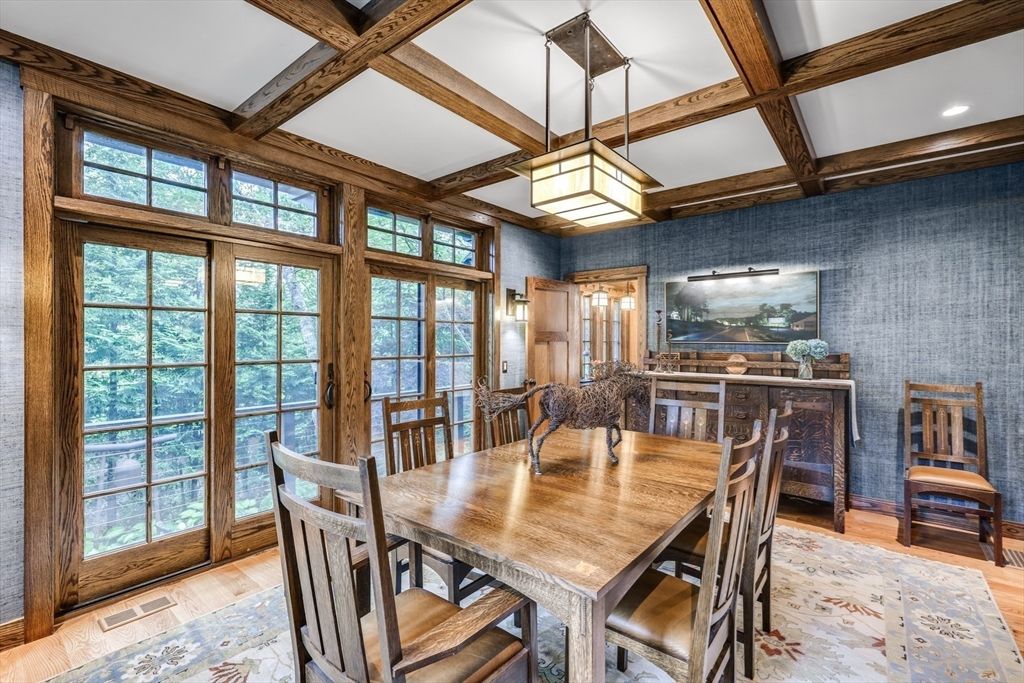 Dining room, Interior, Recessed Lighting, Wooden Beams, Wood Texture Flooring
