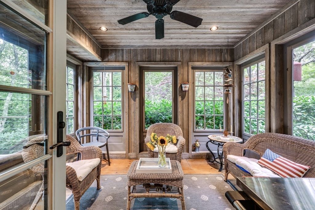 Interior, Living room, Recessed Lighting, Sun Room, Wooden Ceilings, Wood Texture Flooring