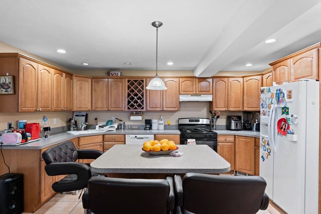 Interior, Kitchen, Pendant Lights, Recessed Lighting