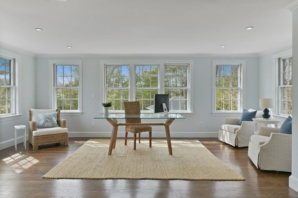 Home Office, Interior, Recessed Lighting, Wood Texture Flooring