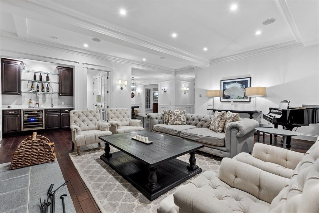 Dining room, Interior, Living room, Piano, Recessed Lighting, Wood Texture Flooring