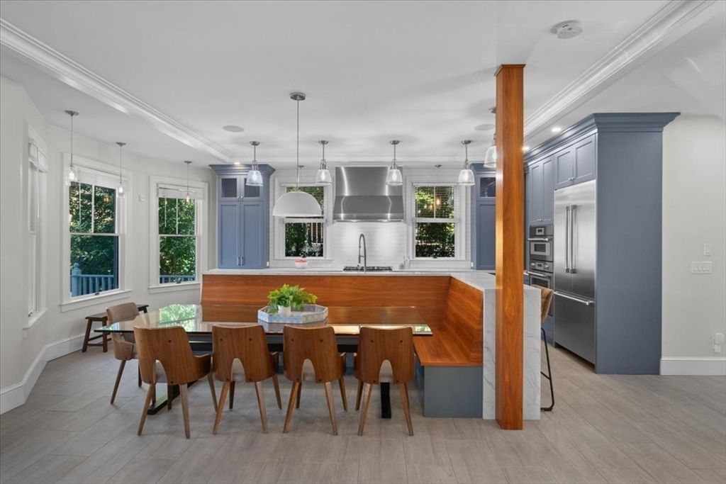 Dining room, Interior, Kitchen, Pendant Lights, Stainless Steel Appliances, Wood Texture Flooring