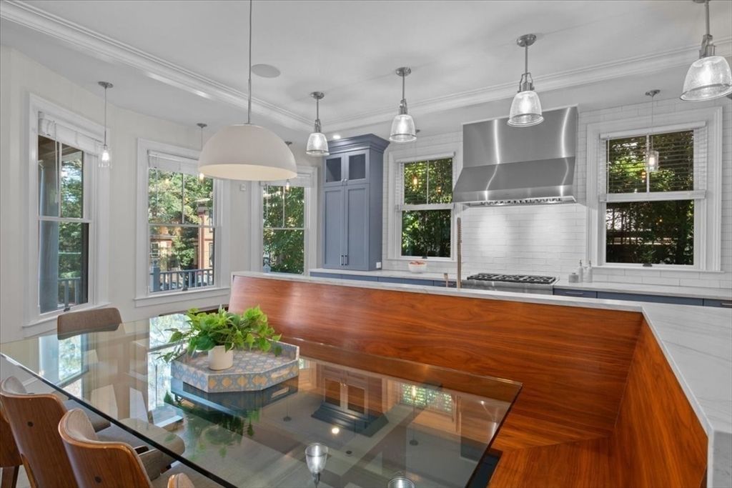 Dining room, Interior, Kitchen, Pendant Lights, Wood Texture Flooring