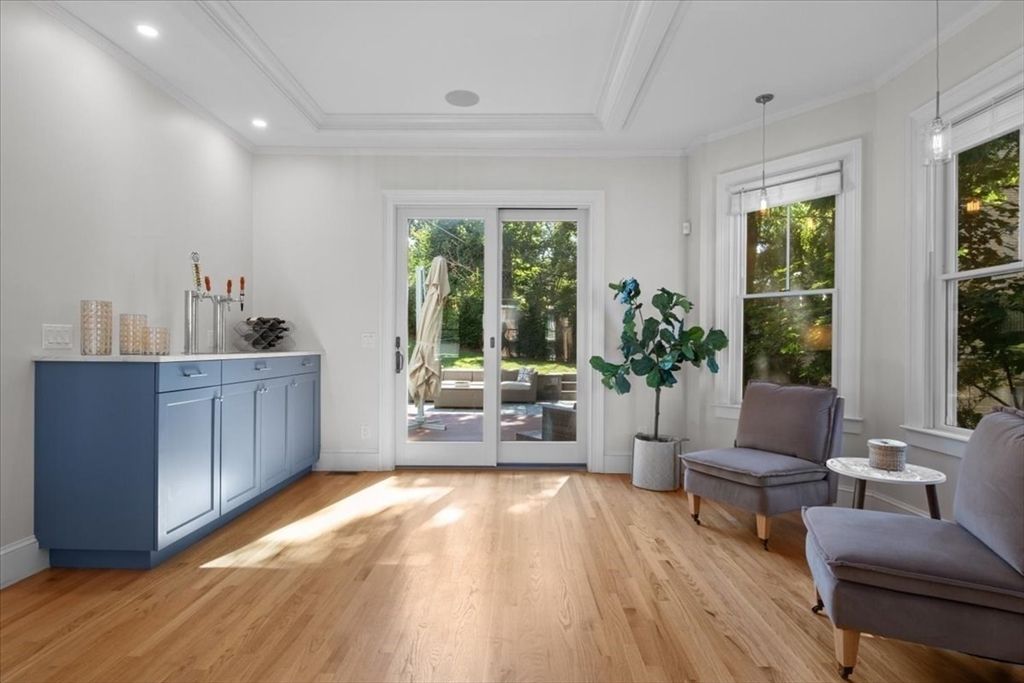 Interior, Pendant Lights, Recessed Lighting, Wood Texture Flooring
