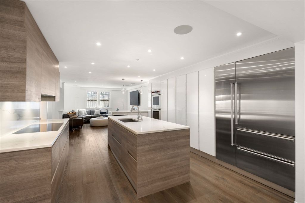 Interior, Kitchen, Living room, Pendant Lights, Recessed Lighting, Stainless Steel Appliances, Wood Texture Flooring