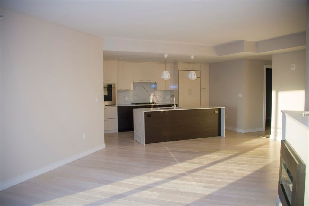 Interior, Kitchen, Pendant Lights, Wood Texture Flooring