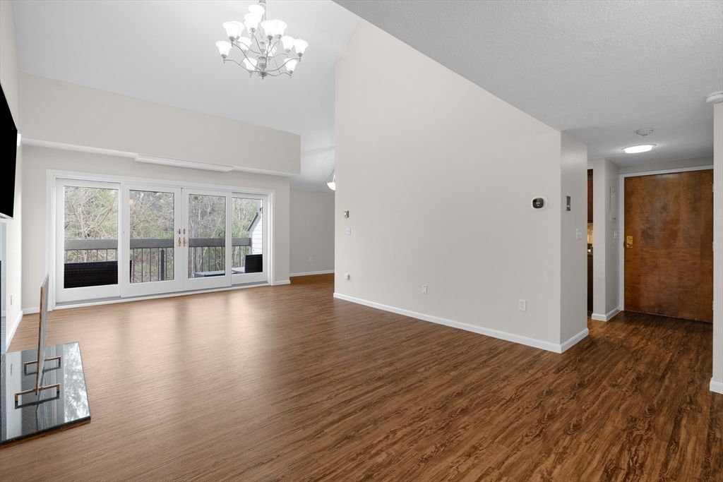 Chandelier, Empty room, Interior, Wood Texture Flooring