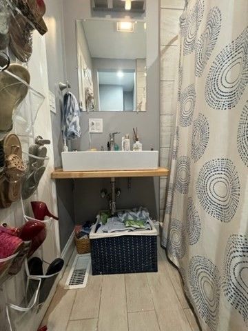 Bathroom, Interior, Wood Texture Flooring