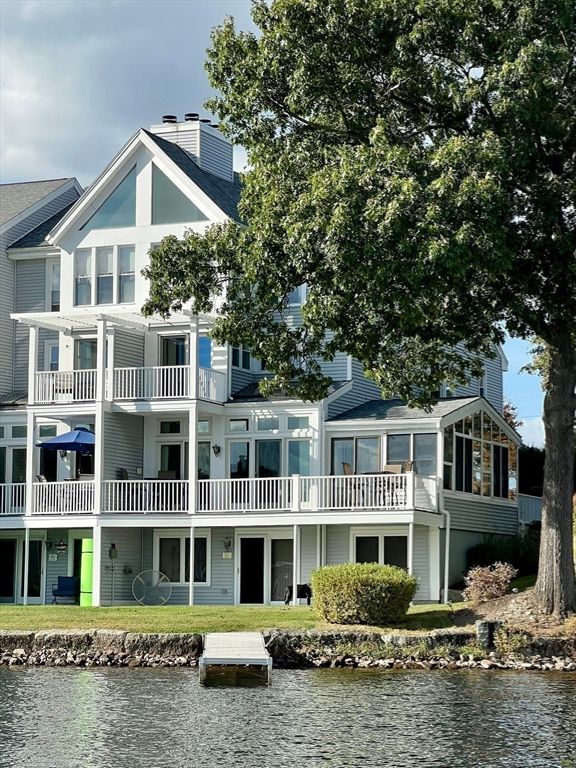 Exterior, Facade, Lake, Queen Anne Victorian