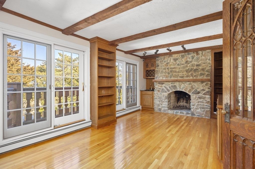 Empty room, Fireplace, Interior, Wooden Beams, Wood Texture Flooring