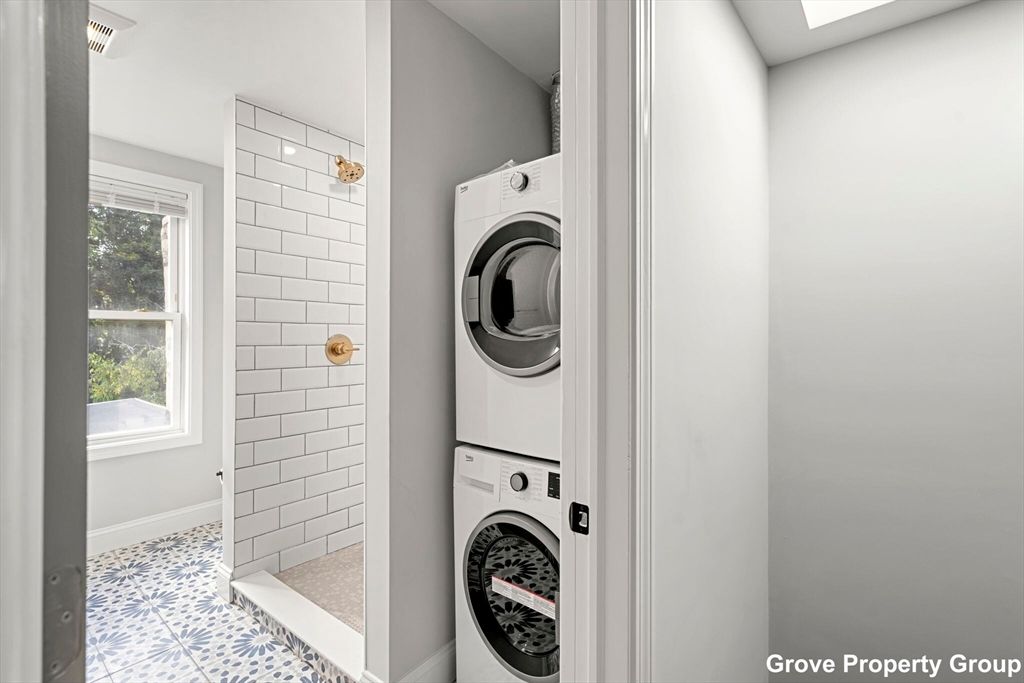 Interior, Utility Closets, Washer