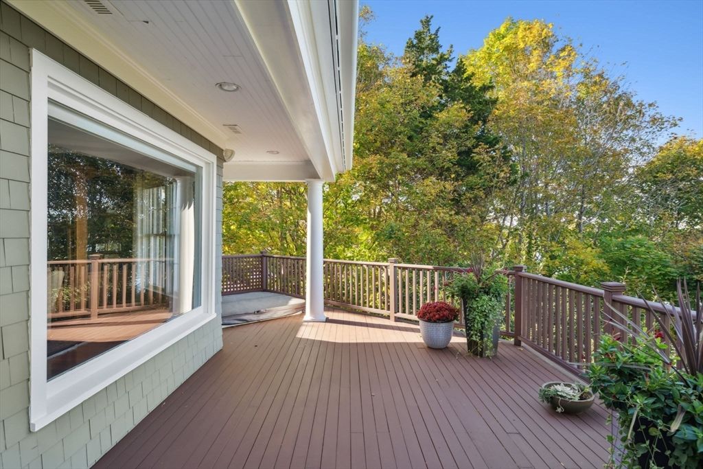 Exterior, Wood Texture Flooring