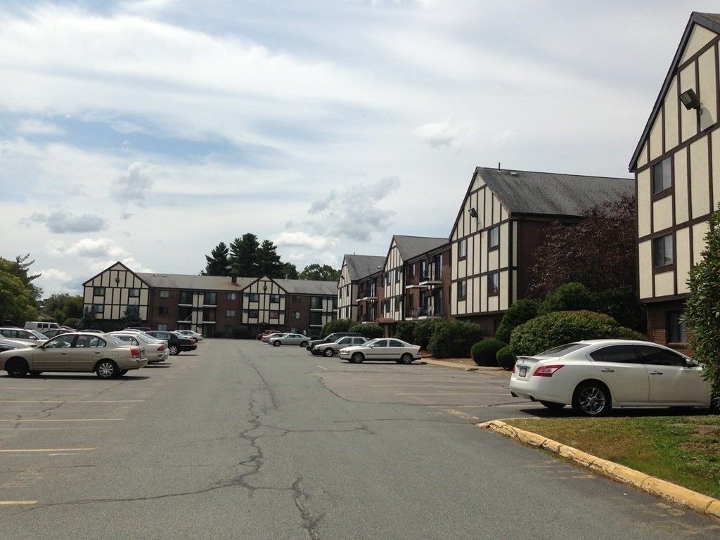 Exterior, Facade, Tudor Revival