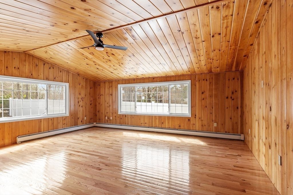 Empty room, Interior, Wooden Ceilings, Wood Texture Flooring, Wooden Walls