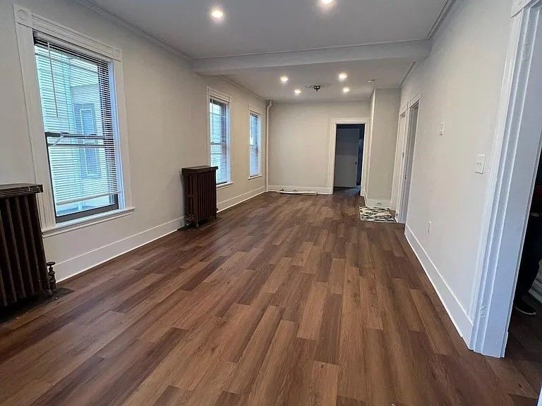 Empty room, Interior, Recessed Lighting, Wood Texture Flooring